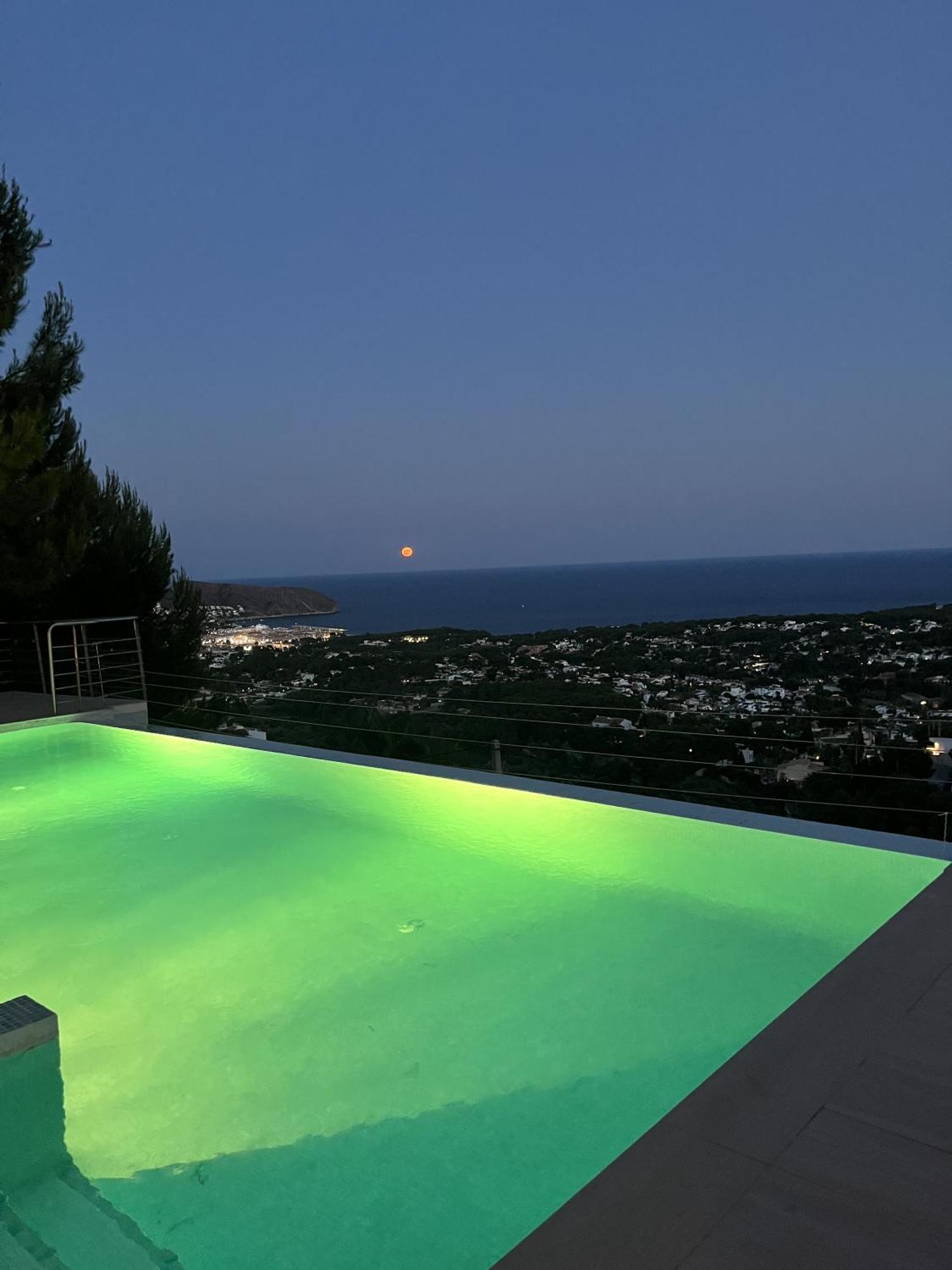 Van Den Broeck Moraira Luaran gambar