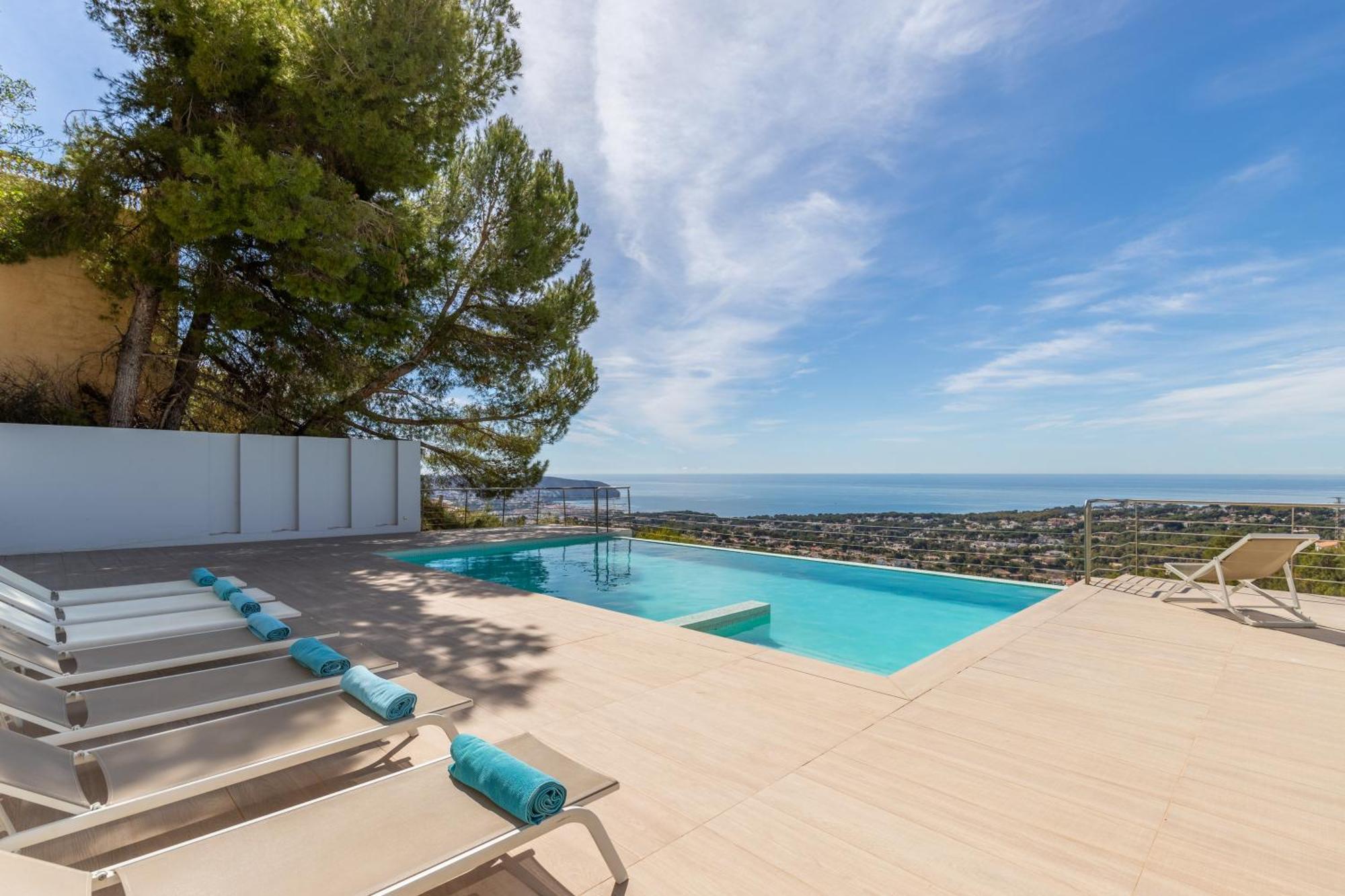 Van Den Broeck Moraira Luaran gambar